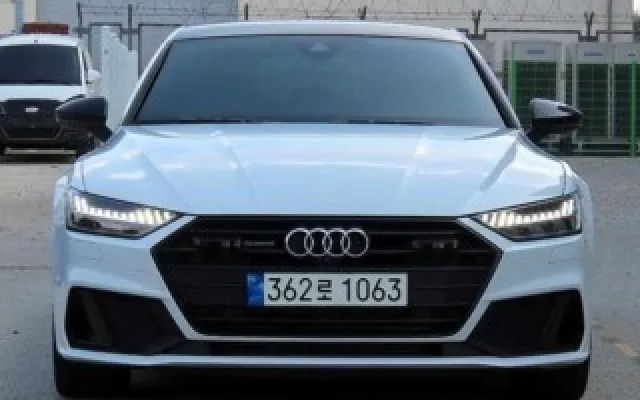 수원정직한중고차 A7 (4K) 55 TFSI 콰트로 프리미엄 매물 사진 20 - 2022/04 69,222km