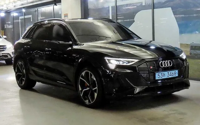 수원정직한중고차 e-트론 S 매물 사진 8 - 2023/08 65,663km